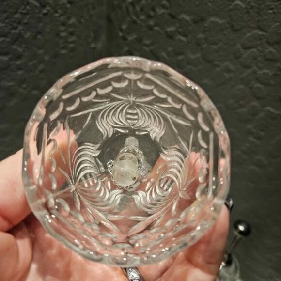 Decorative Collectible Bell Enesco Lead Crystal Hand Bell 4" - Picture 4 of 4